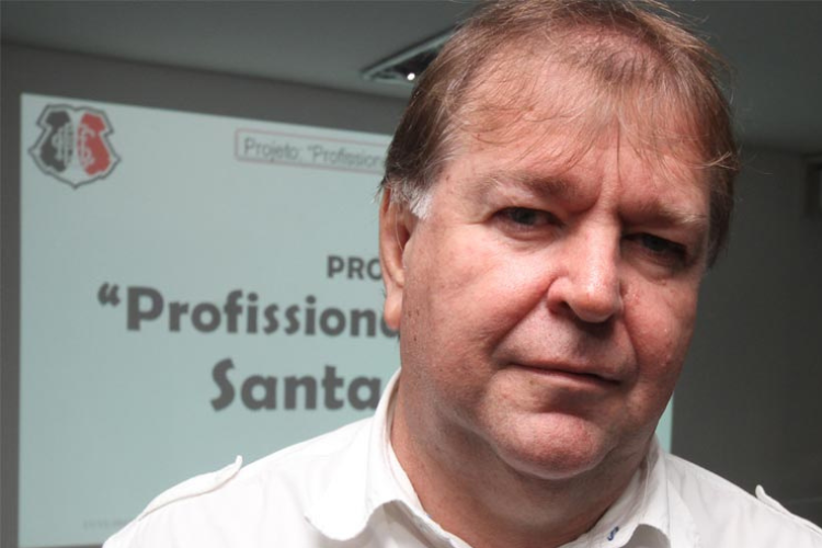 Albertino dos Anjos revela detalhes sobre negociao com investidores para SAF do Santa Cruz